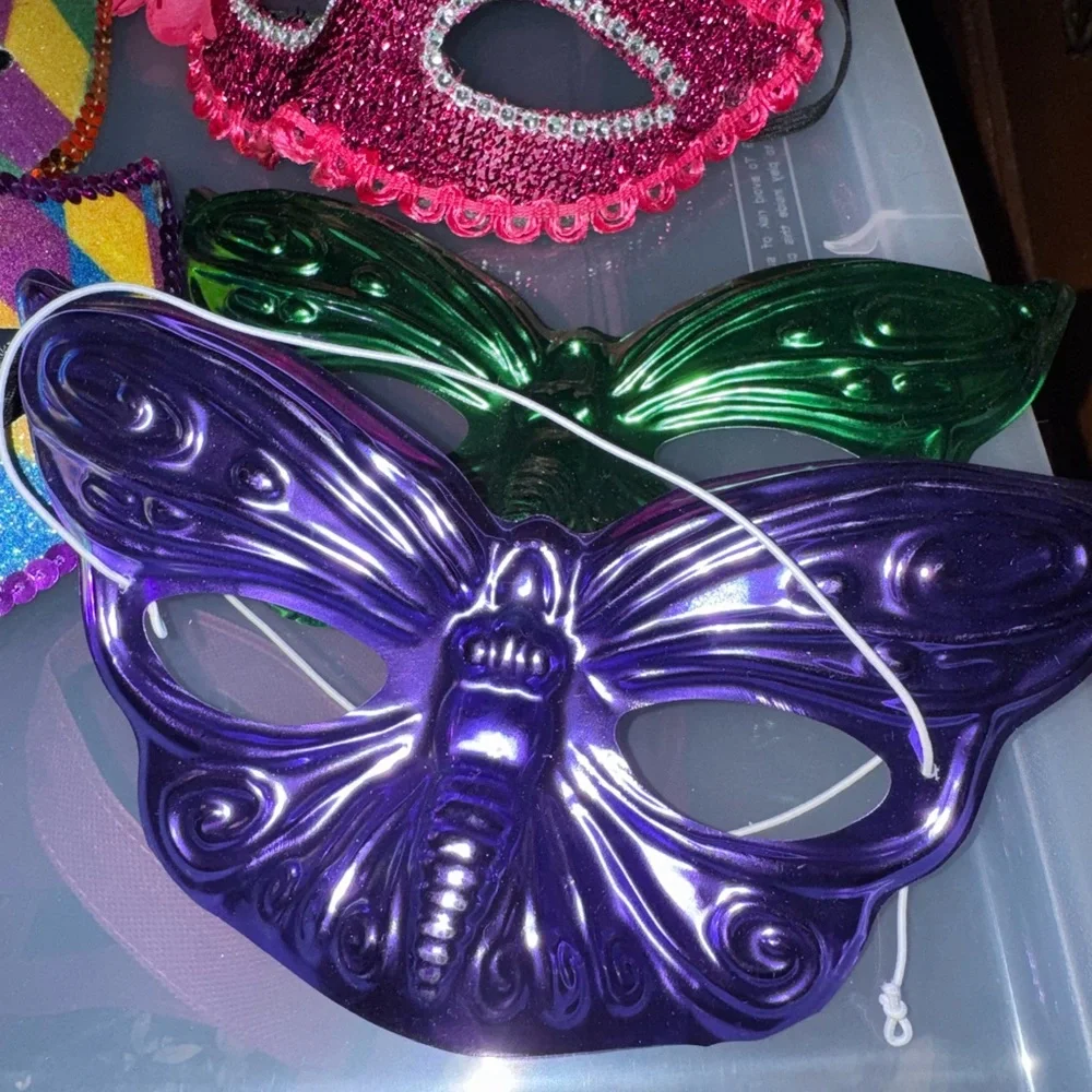 5 Mardi Gras Party Masks Set